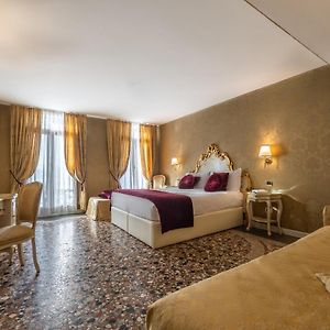 Camera tripla familiare